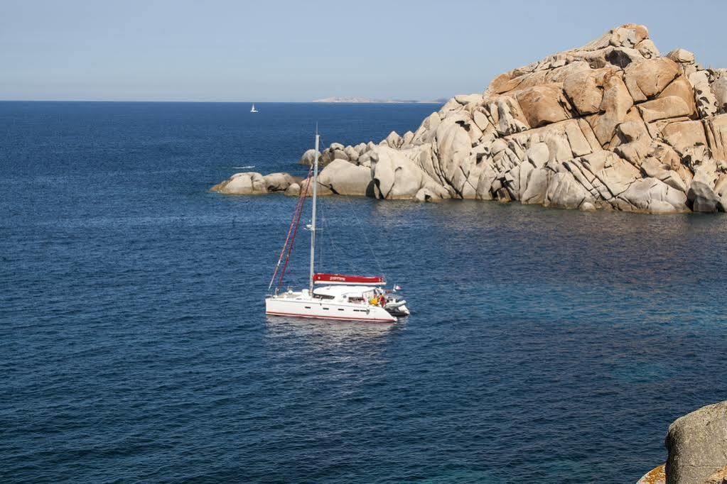 אפרטהוטל סנטה טרזה גאיורה La Reggia Di Nausicaa מראה חיצוני תמונה
